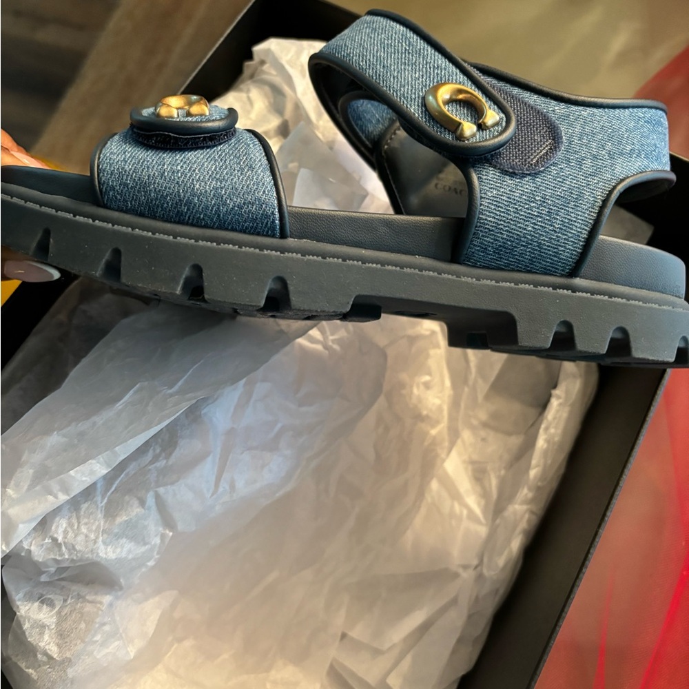 Denim coach sandals - Picture 4 of 5